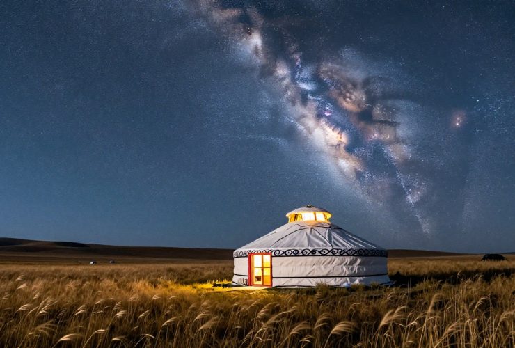 Sleeping in a Yurt Under the Milky Way: The Endless Grassland Driving Route