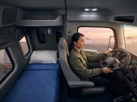 She Drives a Truck: Meet China's 'Road Queens'