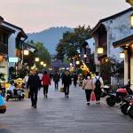 The Quiet Streets of Hangzhou: What Locals Do When the Tourists Leave at Dusk