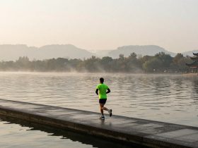 The Pulse of Hangzhou: Morning Jogs, Electric Bikes, and the City's New Rhythm