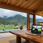 Digital Nomads in Yunnan: A Real Day of Remote Work and Mushroom Feasting