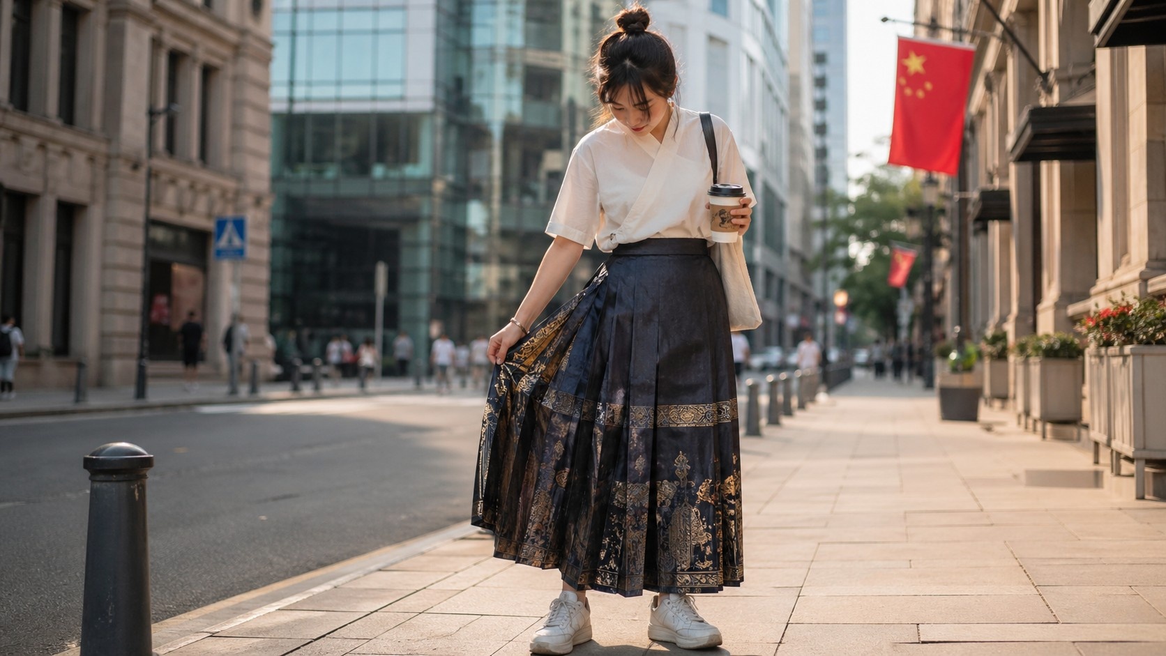 Close-up of a Chinese Gen Z woman styling her Mamianqun skirt with casual wear on a sunny city street