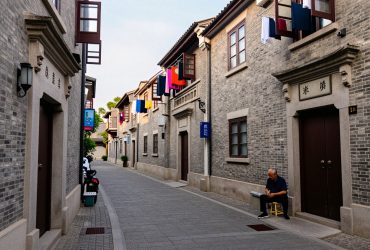 Bypassing the Bund: Exploring the Local Alleys (Lilong) Where Real Shanghai Lives