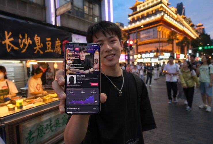Live Streaming Sales: Why You Can Buy a Satellite on TikTok