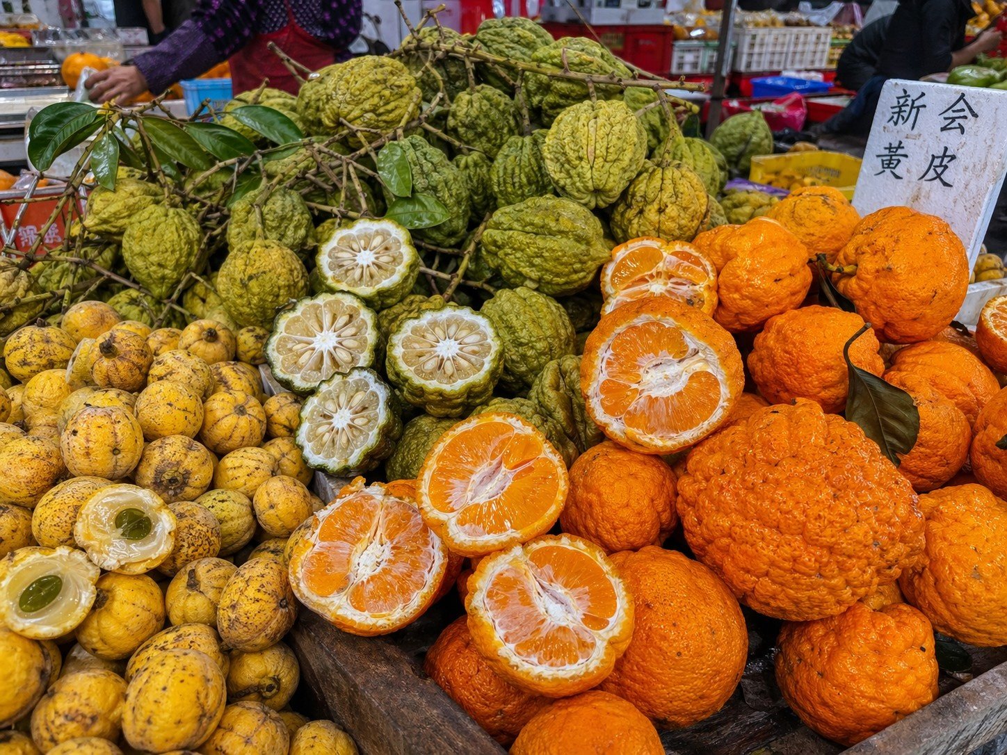 The 'Ugly' Fruits of China That Taste Incredibly Sweet