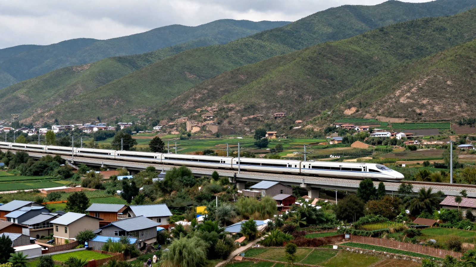 High-speed railway connecting remote Yunnan towns to cities
