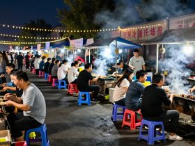 Jinzhou BBQ at Night: Charcoal, Beer, and the Social Code of Northeast China