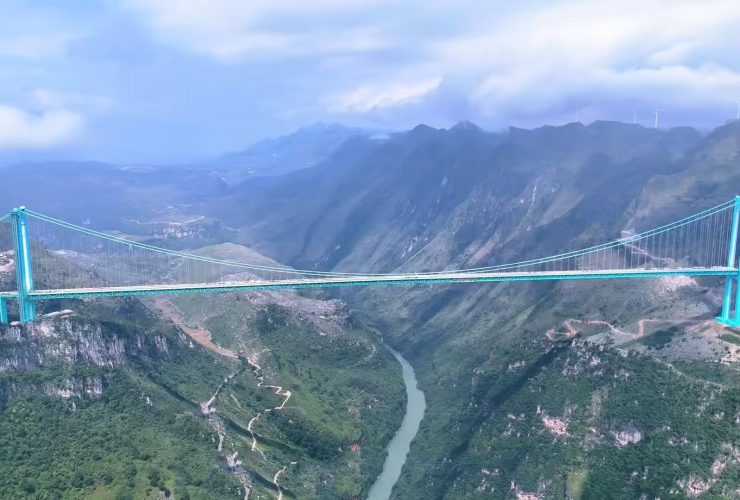 1420 Meters Across: How China's Huijiang Canyon Bridge Changed Mountain Travel