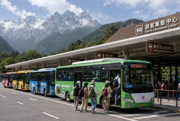 Scenic Area Shuttle Buses: Why You Can't Just Drive to the Mountain