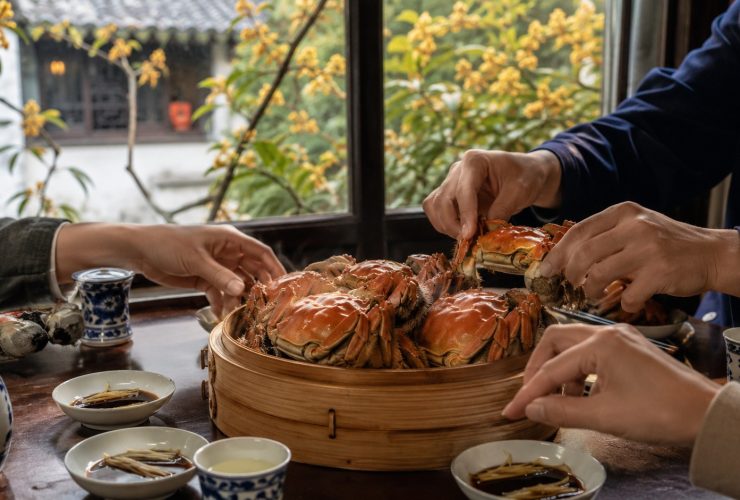 When Autumn Breeze Blows: How Suzhou Locals Celebrate the Hairy Crab Season
