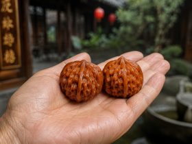 'Wenwan': The Art of Rubbing Walnuts Until They Shine Like Glass