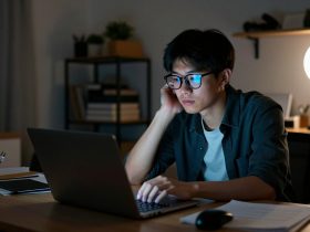 Loneliness and Carnival Behind the Traffic: The Real Minds of China's Self-Media Creators
