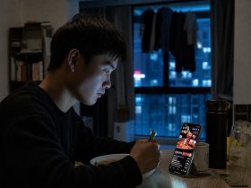 Eating for the Crowd: The Digital Ritual of Mukbang in China