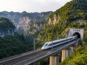 Why China’s High-Speed Rail Reaches Remote Mountains: The Logistics Power of a Unified Market