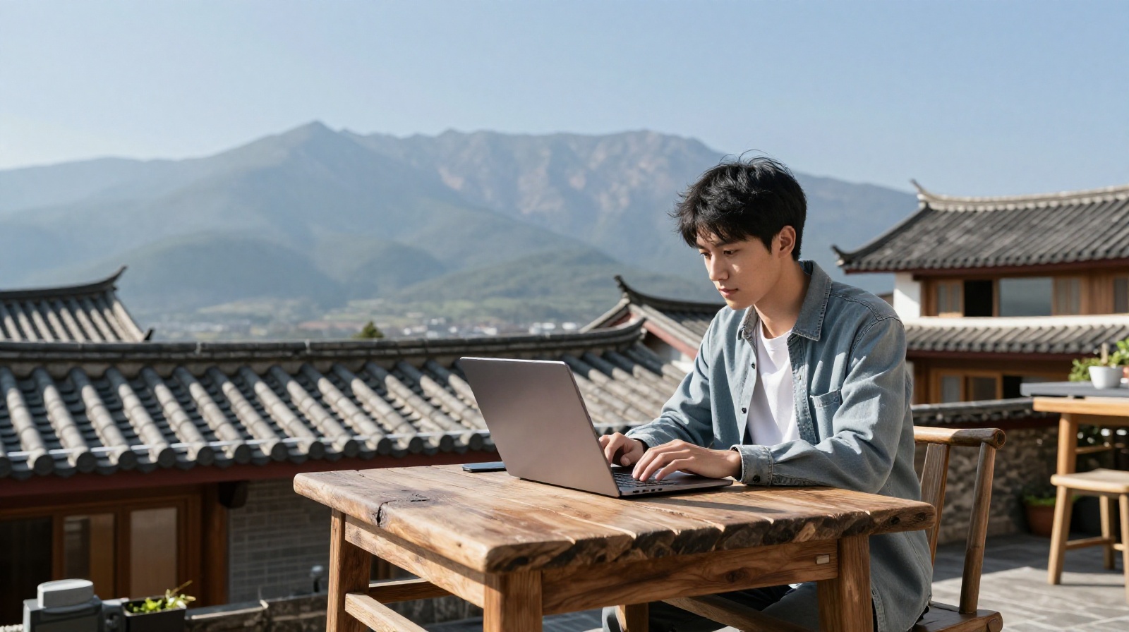 Gigging in the Cloud: How I Manage Clients Across 3 Time Zones from a Dali Courtyard