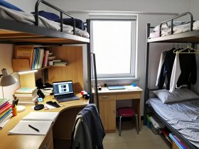 My Life in an 'Ant Tribe' Apartment: 10 Square Meters for 3 Aspiring Graduates