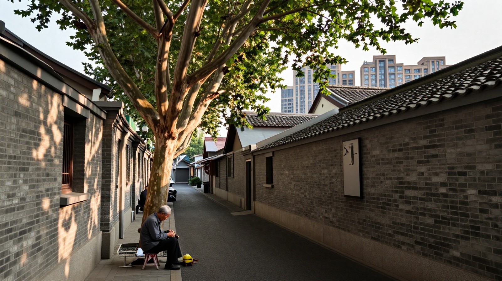 'Citywalk' Gone Wrong: Why Getting Lost in Old Neighborhoods is the Best Part of My Trip