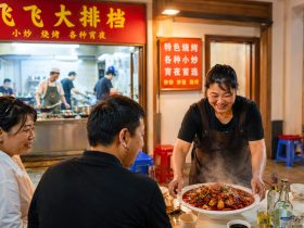 Why We Love "Fly Restaurants": The Joy of Eating on Plastic Stools with Strangers