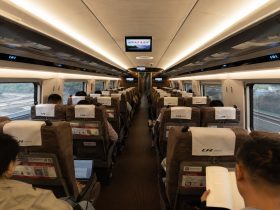 The 'Silent Carriage' Experience: Traveling 350km/h Without Hearing a Single Ringtone