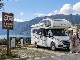 How Chinese Scenic Spots Welcome (or Ignore) RV Travelers