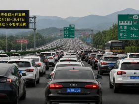 The Economics of Holiday Traffic Jams: The Trillion-Yuan Market Behind China's Golden Week Road Trips