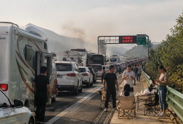 RV Travel During Chinese Holidays: Traffic Jams, Spot-Hunting, and Surprises