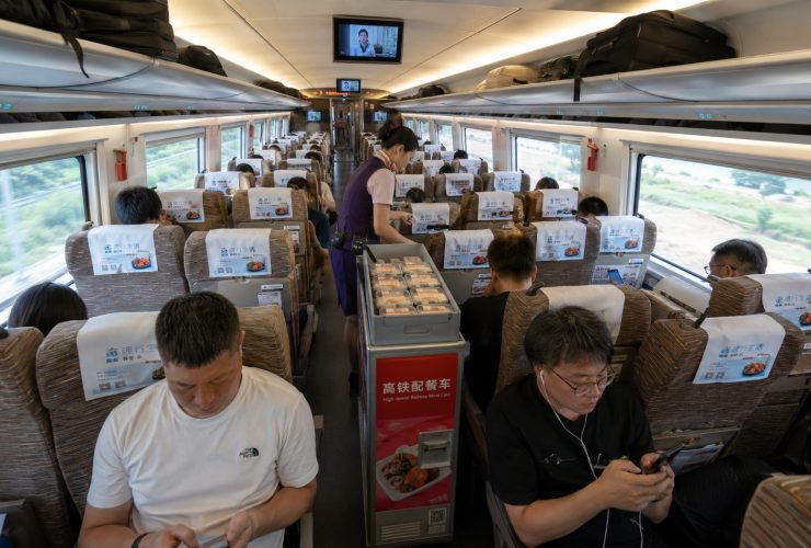 A Boxed Lunch on the High-Speed Rail: A 12-Hour Journey Diary