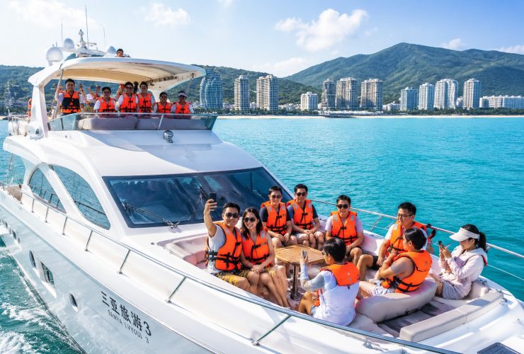 Sanya's Yacht Economy: Making the 'Noble Sport' Affordable for Ordinary People