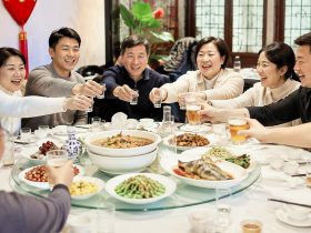 The Chinese Banquet: Seat Arrangements, Toasts, and the Art of Paying