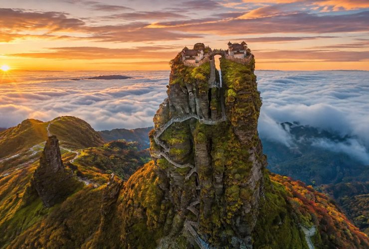 A Practical Guide to Hiking Fanjingshan: From Base to Summit, What to Expect