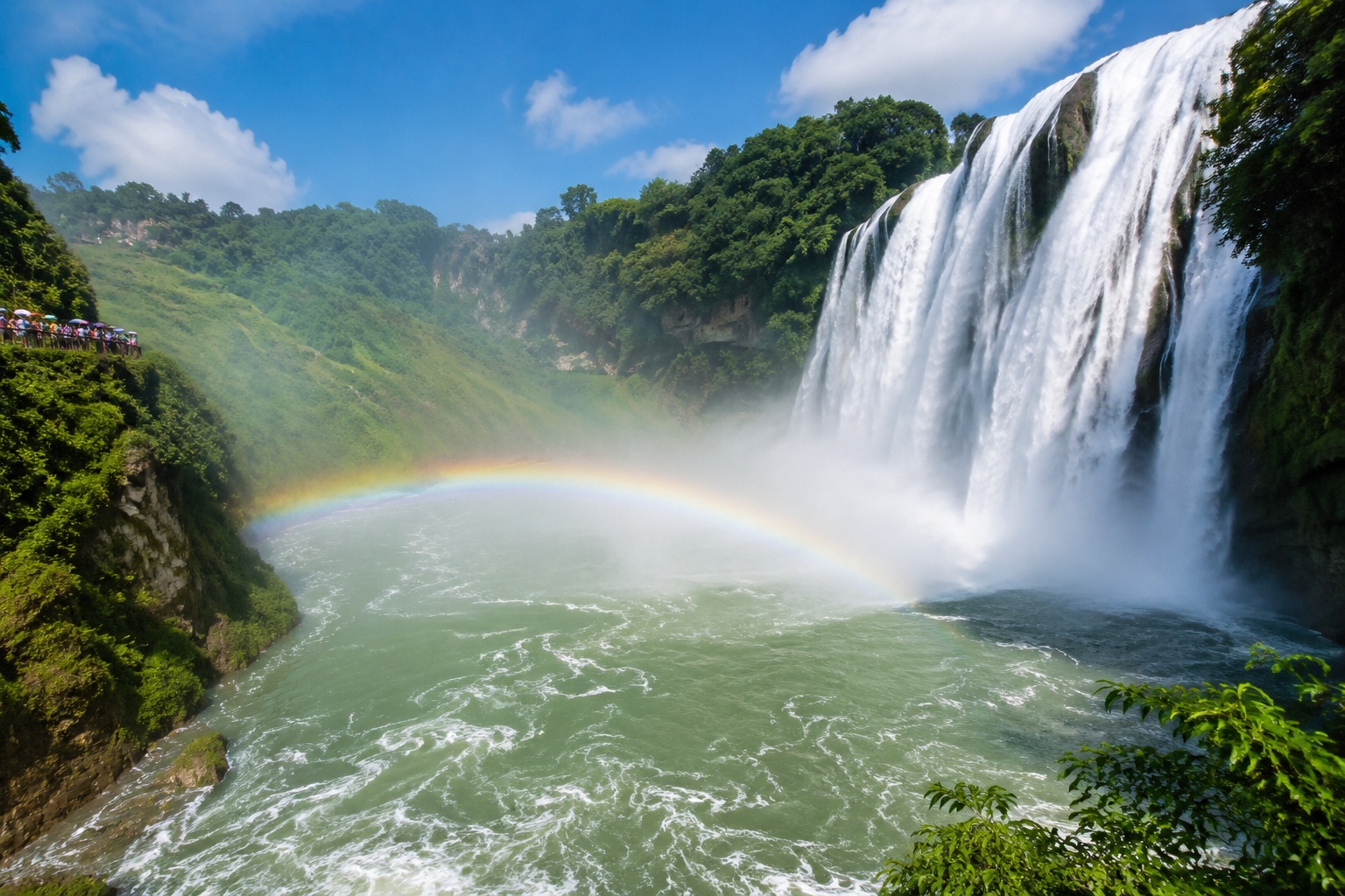 Can You See a Waterfall Twice a Year? A Four-Season Guide to Guizhou's Cascades