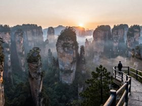 Life Beyond the Screen: A 3-Day Trek Through Zhangjiajie's Floating Peaks