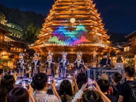 In Zhaoxing, Guizhou: When Grand Chorus Meets Electronic Music, Young People Return to the Village