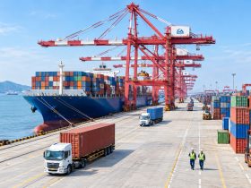 Shipping from China: A Complete Guide to Sea, Air, and Express Freight for Small and Medium Orders