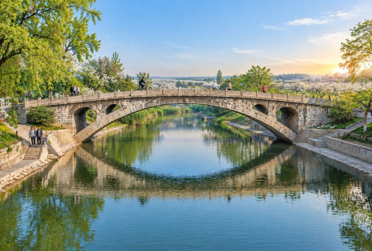 Shijiazhuang: Zhaozhou Bridge – The Ancient Stone Arch That Outlasted Centuries