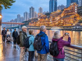 From Revolutionary History to Modern Cities: A Route That Moved Americans to Tears 21 From Revolutionary History to Modern Cities: A Route That Moved Americans to Tears