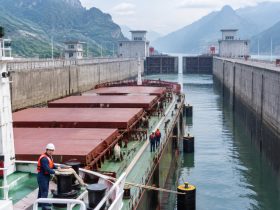 How Do 10,000-Ton Fleets Cross the Three Gorges Dam? Inside the Yangtze's Engineering Marvel 63 How Do 10,000-Ton Fleets Cross the Three Gorges Dam? Inside the Yangtze's Engineering Marvel