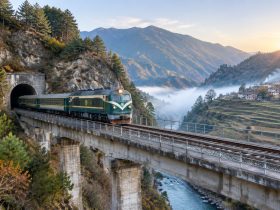 The Lanzhou-Chongqing Railway: Building 226 Tunnels and 396 Bridges Through the Qinling Mountains