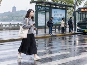 Hanfu on the Street: How Chinese Youth Made Traditional Clothing Everyday Wear