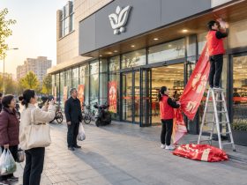Closing a Billion-Yuan Store and Turning New Hires Into ‘Students’: Inside Pangdonglai’s Talent Experiment