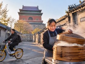 Beijing's Central Axis: From Drum Tower to Yongdingmen, Through an Ordinary Morning