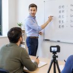 The British YouTuber Who Says Chinese Is More Logical Than English