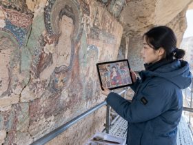 Rebuilding the Past: How Chinese Restorers Use AI to Fix 2,000-Year-Old Murals 33 Rebuilding the Past: How Chinese Restorers Use AI to Fix 2,000-Year-Old Murals