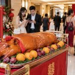 Roast Suckling Pig at Modern Weddings: How Cantonese Banquet Traditions Evolve With Changing Family Values